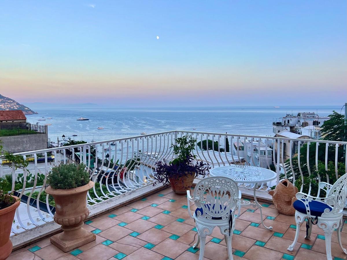 Hotel Villa Delle Palme In Positano Bagian luar foto